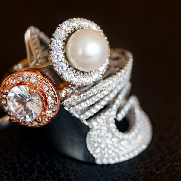 Fall Jewelry Layering Styles To Spice Up The Season