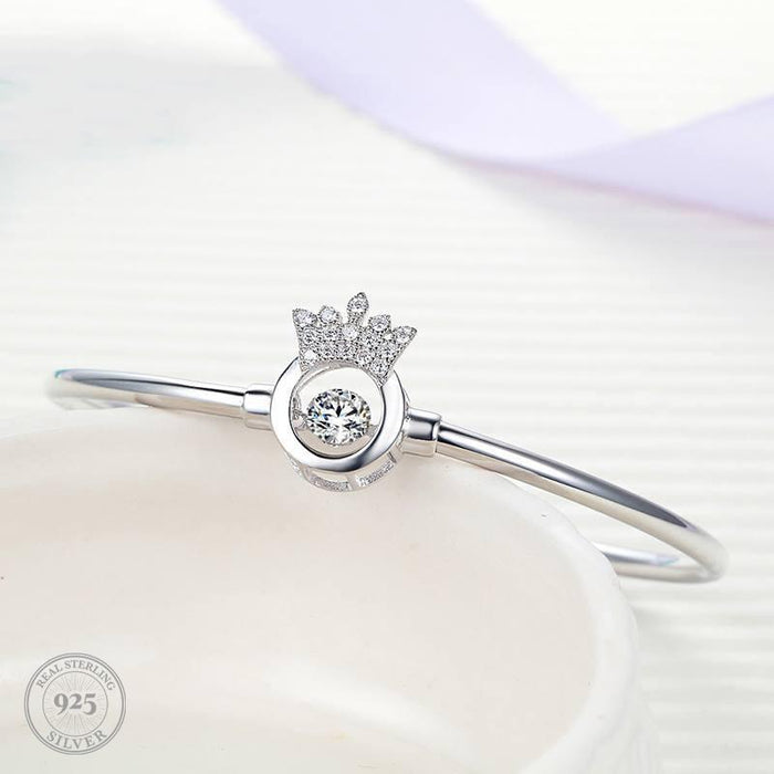 Luxe Crown Bangle