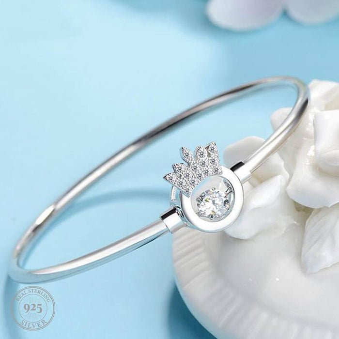 Luxe Crown Bangle