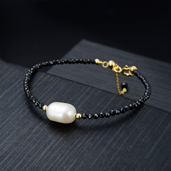 Pearl of the Abyss Adjustable Bracelet