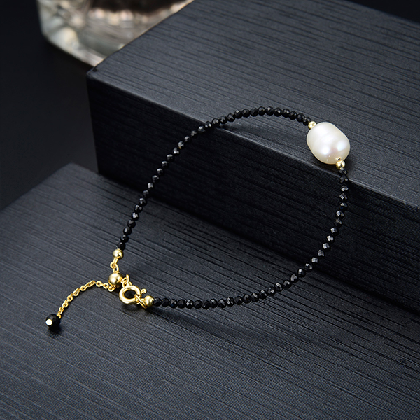 Pearl of the Abyss Adjustable Bracelet
