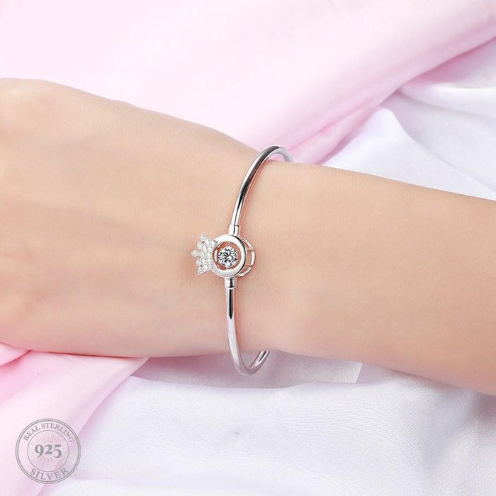 Luxe Crown Bangle