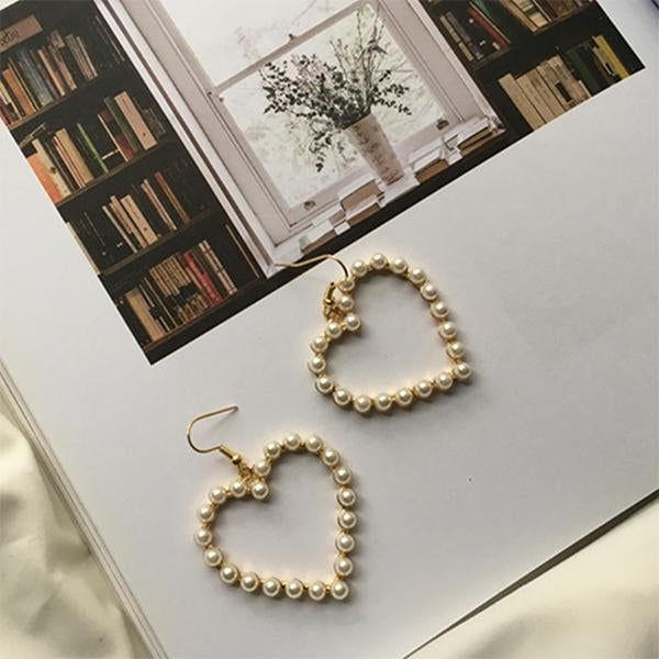 Pearly Hearts Drop Earring