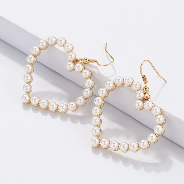 Pearly Hearts Drop Earring